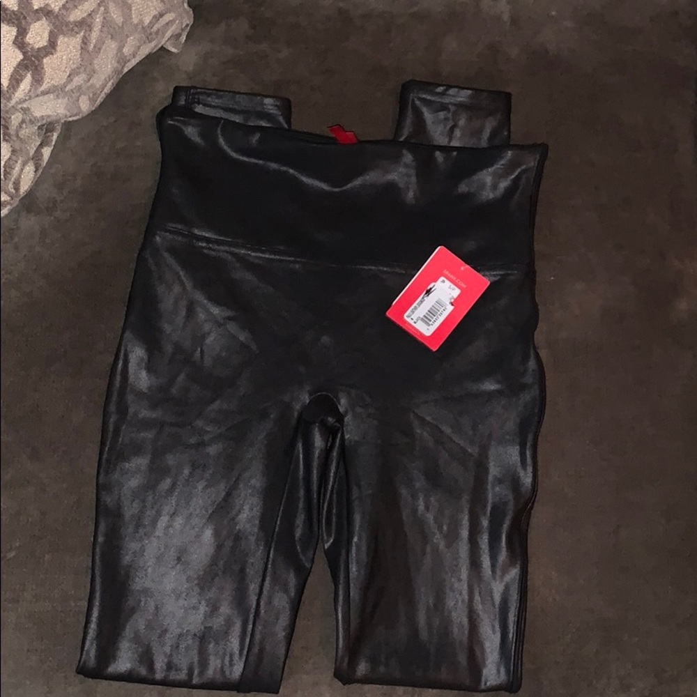 ❗️Sold !!  Faux Leather Leggings size Small